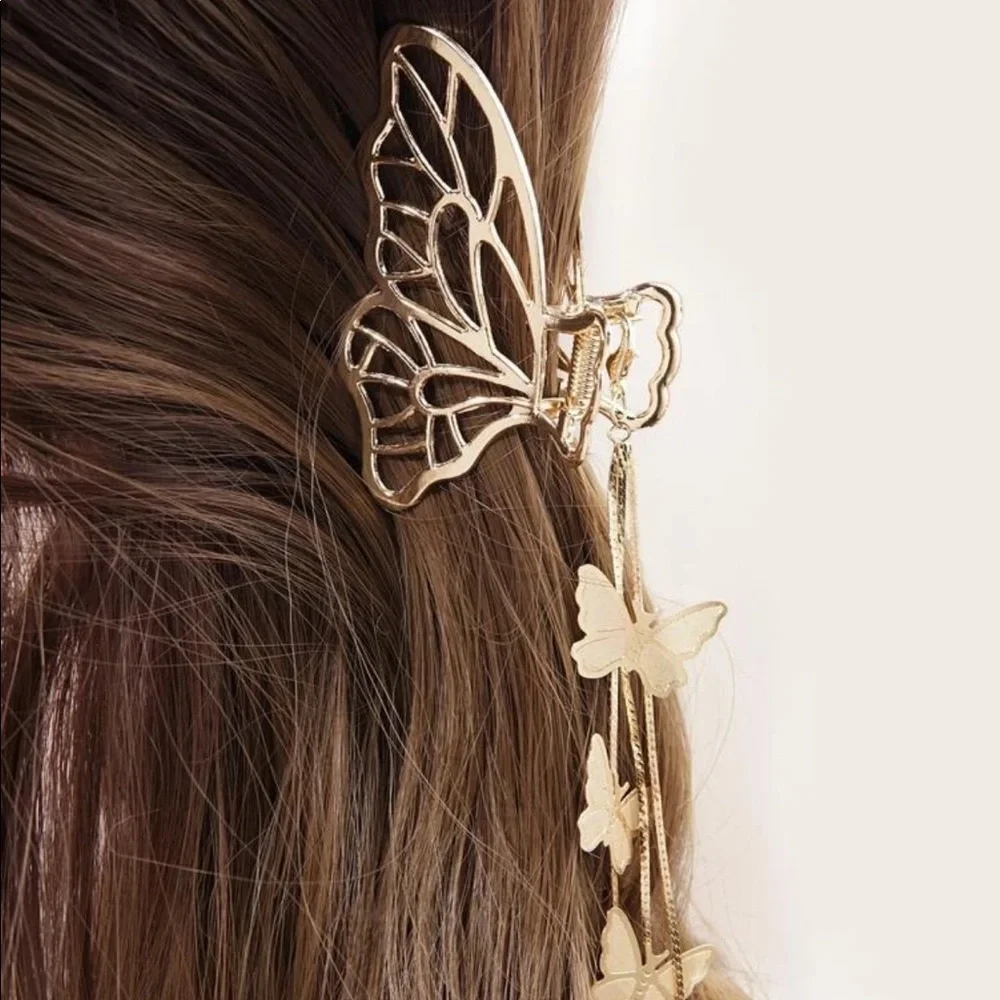 Gold Butterfly Hair Clip With Chain - Picture 3 of 4